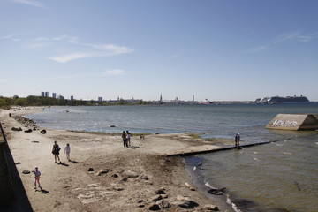 Plage sur la mer du Nord à Tallinn, Estonie