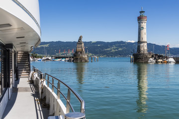 Hafen Lindau am Bodensee mit Leuchtturm und Löwe