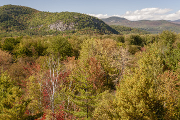 Fototapeta na wymiar New Hampshire orange yellow green foliage hills