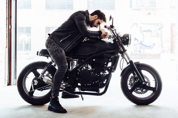 Obraz na płótnie Canvas Biker with modern motorcycle