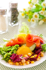 Smoked salmon salad