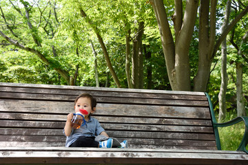 ベンチで一休み