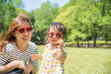 ・サングラス・子供・公園
