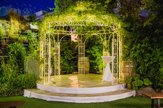 jewish chuppah with spots lights