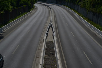 Autobahn Schnellstraße Deutschland Leitplanken Dynamik