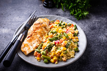 Grilled chicken fillet with vegetables