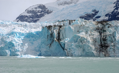 The Spegazzini glacier at the confluence of the Argentino lake