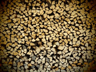 Brennholz - Kuschelige Wärme für den Kaminofen