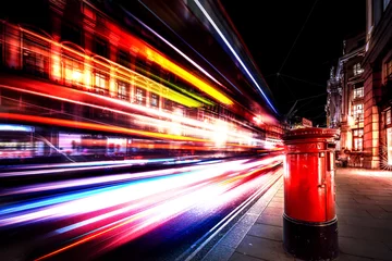 Foto auf Alu-Dibond Lichtgeschwindigkeit in London City © YiuCheung