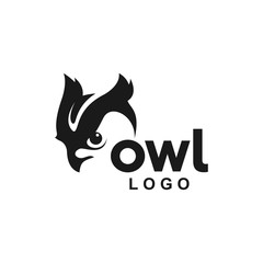 Naklejka premium Sowa głowa logo zwierząt nowoczesny ikona ptak kreatywny projekt