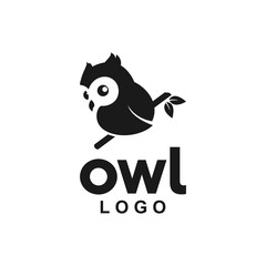 Obraz premium dziecko sowa ikona logo zwierzę ilustracja symbol wektor