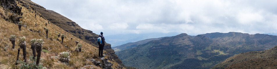 Randonneur dans le Páramo de Ocetá, Colombie