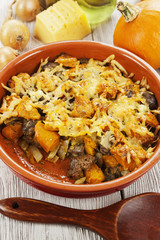Chicken liver baked with pumpkin and cheese