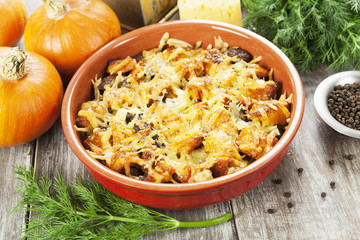 Chicken liver baked with pumpkin and cheese