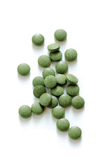 Green chlorella and spirulina pills