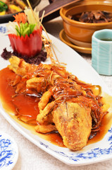    Deep-fried five sliced ingredients(lilies, sour shoots, black fungus, carrots, mushrooms) with sweet and sour fish              