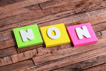 post-it acronyme : non !