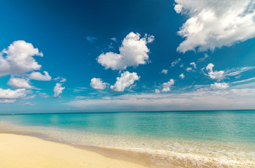 Fototapeta na wymiar Perfect sandy beach Transparent calm tropical sea