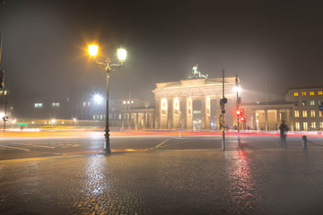 Brandenburger Tor im Nebel