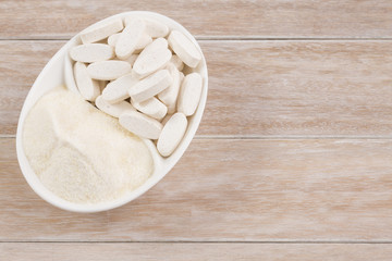 Pills and collagen protein powder - Hydrolyzed