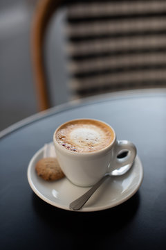 Cafe noisette (Macchiato) in Paris France