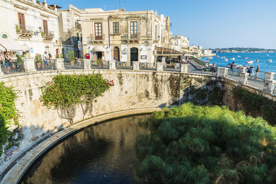Promenade and fountain of Arethusa in Siracusa, Sicily, Italy
