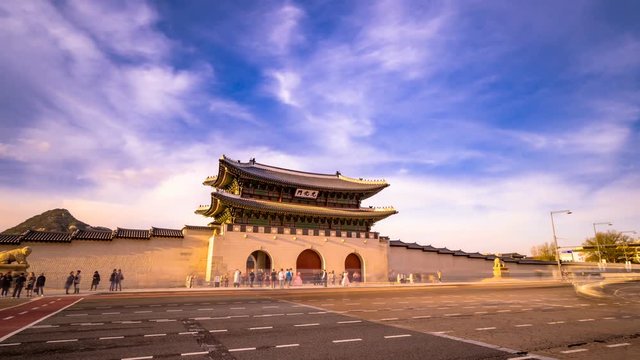 Time lapse of Gwanghwamun gate of Gyeongbokgung Palace in Seoul, South Korea.
