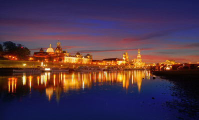 Obraz na płótnie Canvas Dresden skyline and Elbe river in Saxony Germany