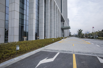 Fototapeta na wymiar modern business office building exterior