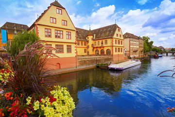 Fototapeta premium Strasbourg city facades and river Alsace France
