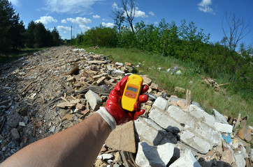 Radiation measurment.Ecology of the Kiev garbage. Environmental contamination. Illegal junk dump....
