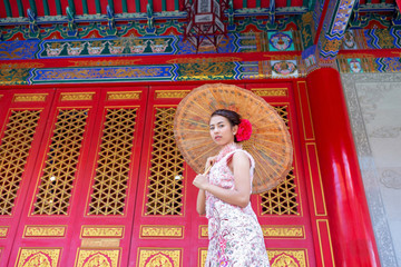 Woman wear Chinese traditional dress.