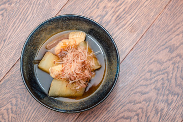 Radish stews, soups, fish, Japan
