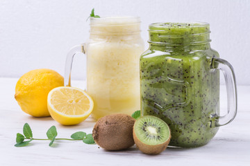 Homemade kiwi and lemon smoothie