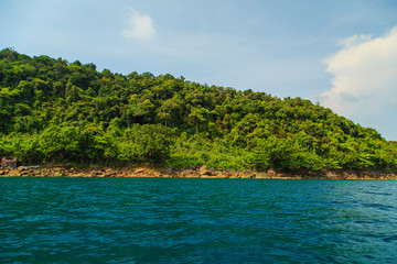Fototapeta premium Picturesque island of Koh Rong Samloem.