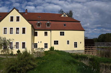 Fototapeta na wymiar Plessa, Mühle an der schwarzen Elster