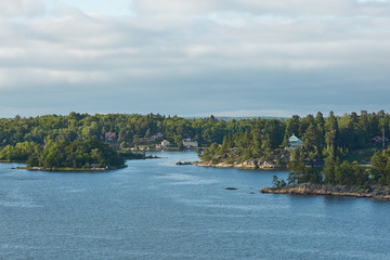 Fototapeta na wymiar Bright day in the Stockholm archipelago