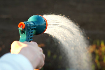 Gun for irrigation on the hose