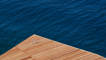 sea ​​pier of wood