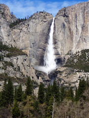 Yosemite Waterfall - US National Park, California 