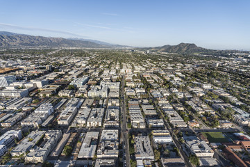 Fototapeta premium Aerial view of San Fernando Valley homes, apartments and streets in the North Hollywood neighborhood of Los Angeles, California.