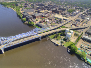 La Crosse is a Community in Wisconsin on the Mississippi River - obrazy, fototapety, plakaty