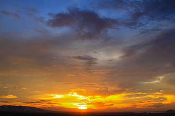 Obraz premium Beautiful sky at twilight times for background