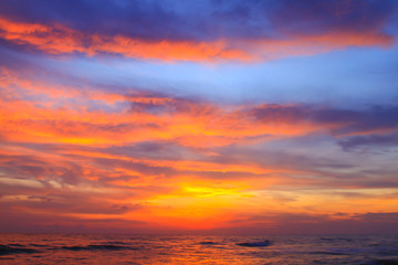 Obraz na płótnie Canvas Beautiful sky at twilight times for background