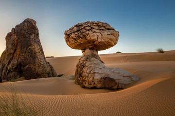 Stunning mushroom rock formation embedded in a large dune area – The Fingers, Es Sba, Mauritania