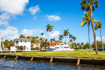 Obraz premium Large House in Fort Lauderdale