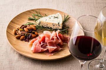 ワインとおつまみ