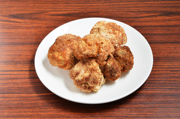 Monkey head mushroom on white plate
