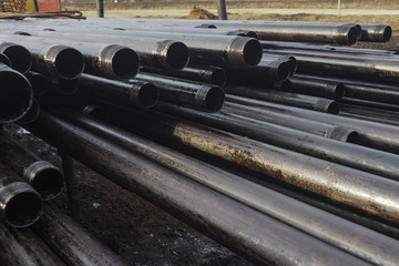 Oil drill pipe, Drill Pipe Stacked on Pipe Deck
