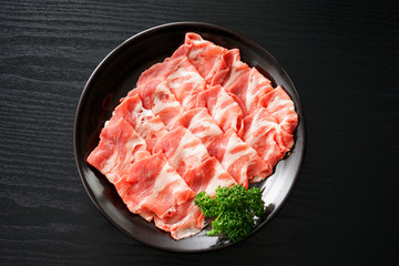 豚　肩ロース　薄切り